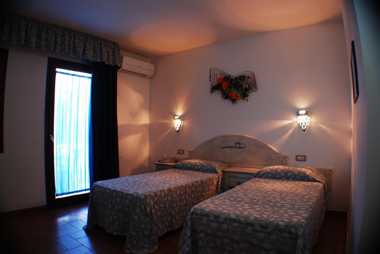 Hotel Le Sabbie Calasetta Exterior foto